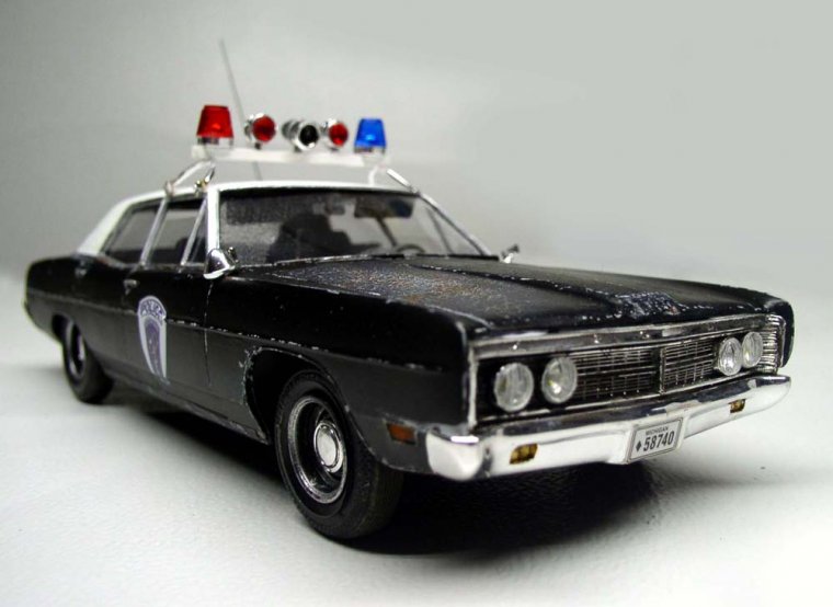 ford police car 4